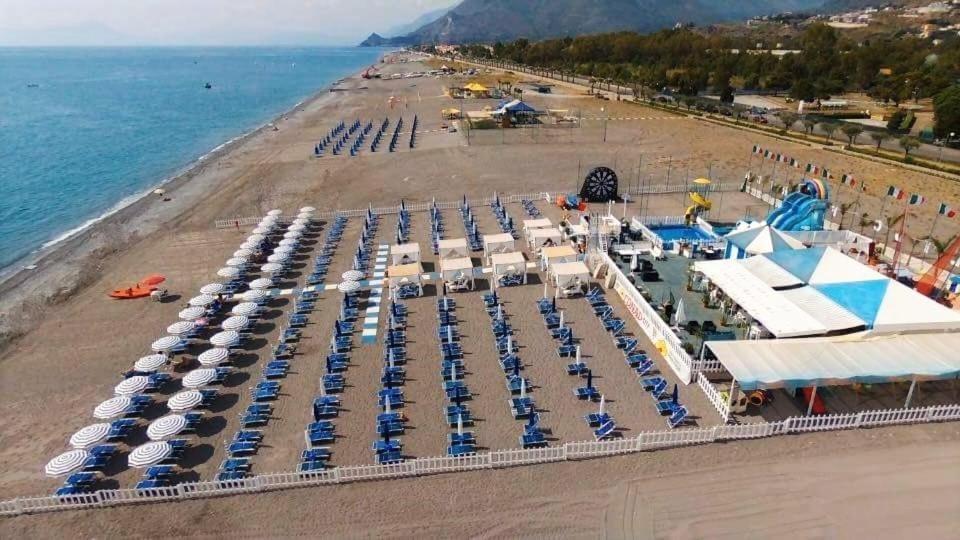 Sporting Club Resort Praia a Mare Extérieur photo