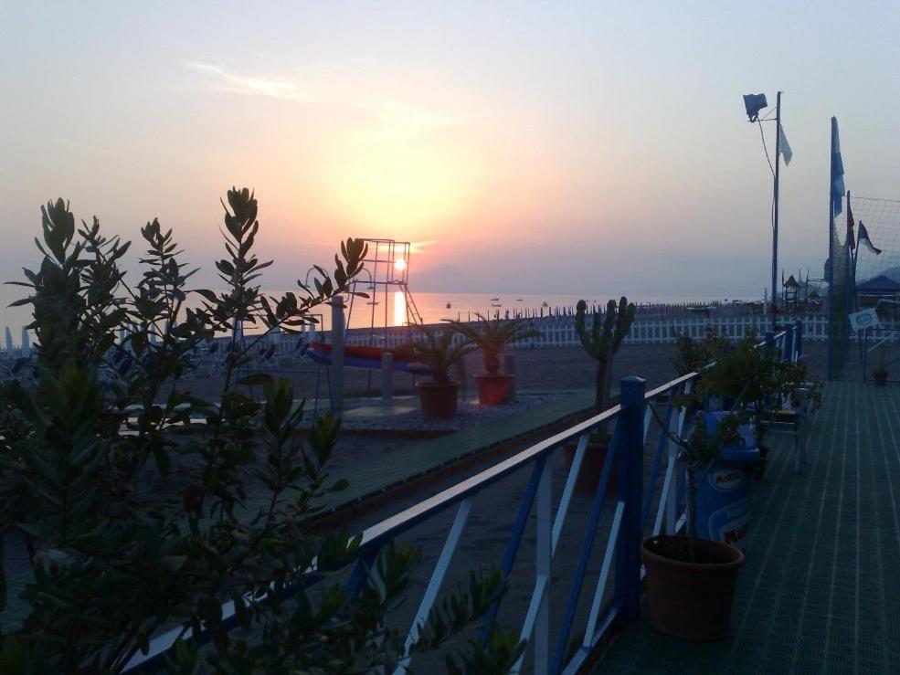 Sporting Club Resort Praia a Mare Extérieur photo