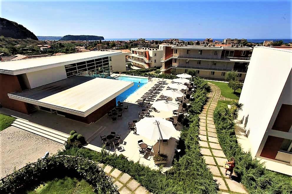 Sporting Club Resort Praia a Mare Extérieur photo